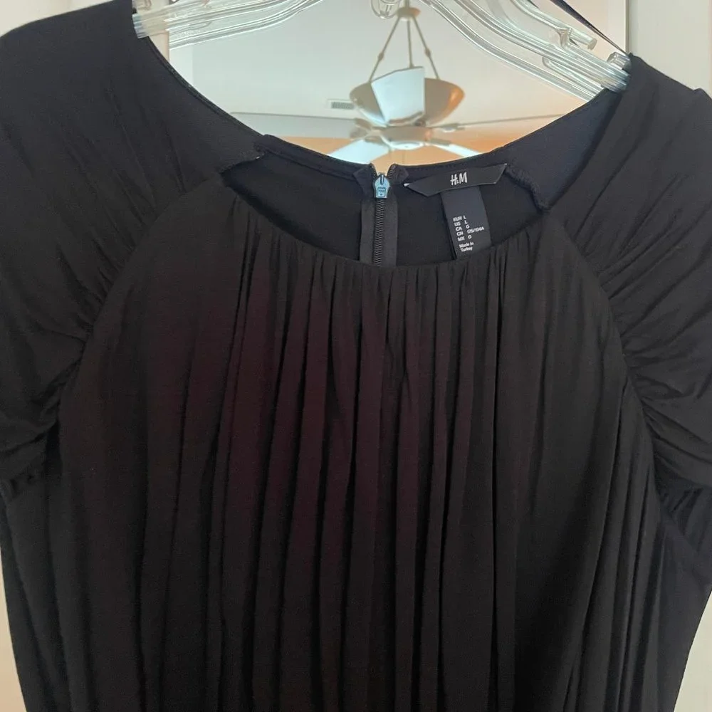 H&M DRESS - Picture 4 of 10